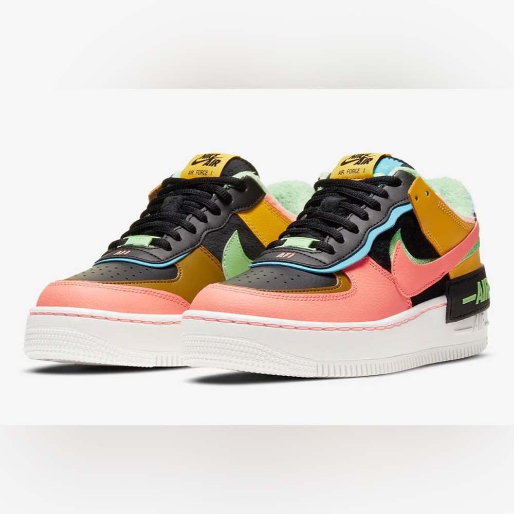 Nike Air Force 1 Shadow SE “Solar Flare Atomic Pink”